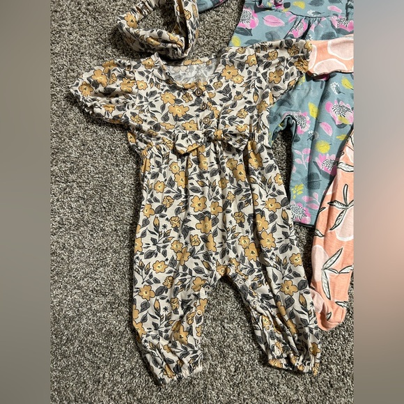 Bundle/Lot of Baby Footies and Coverall Outfits - EUC - 3-6 month - Picture 6 of 16